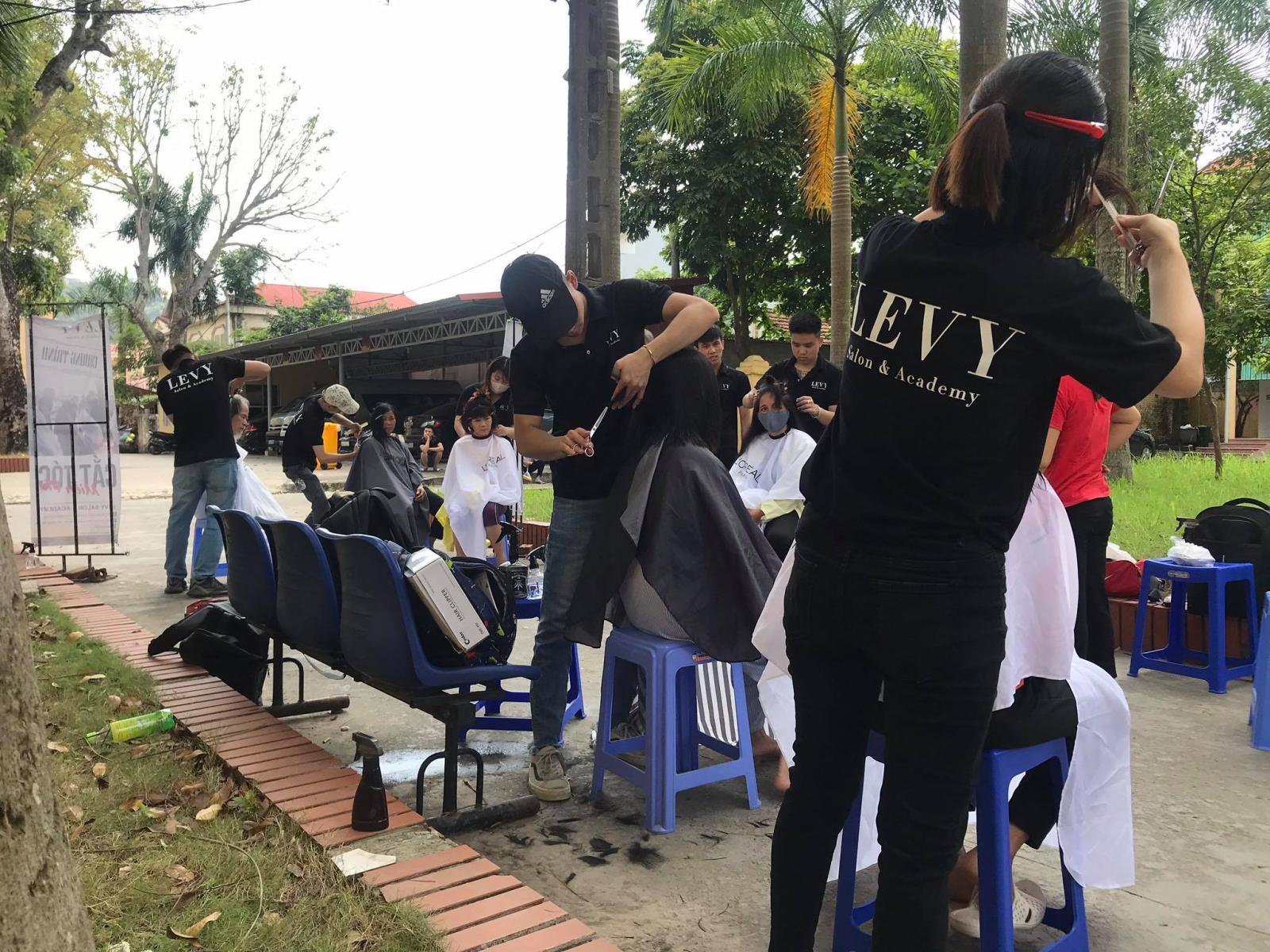 thực hành cắt tóc