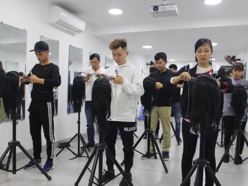 Học tạo mẫu tóc chuyên nghiệp mang lại rất nhiều cơ hội việc làm
