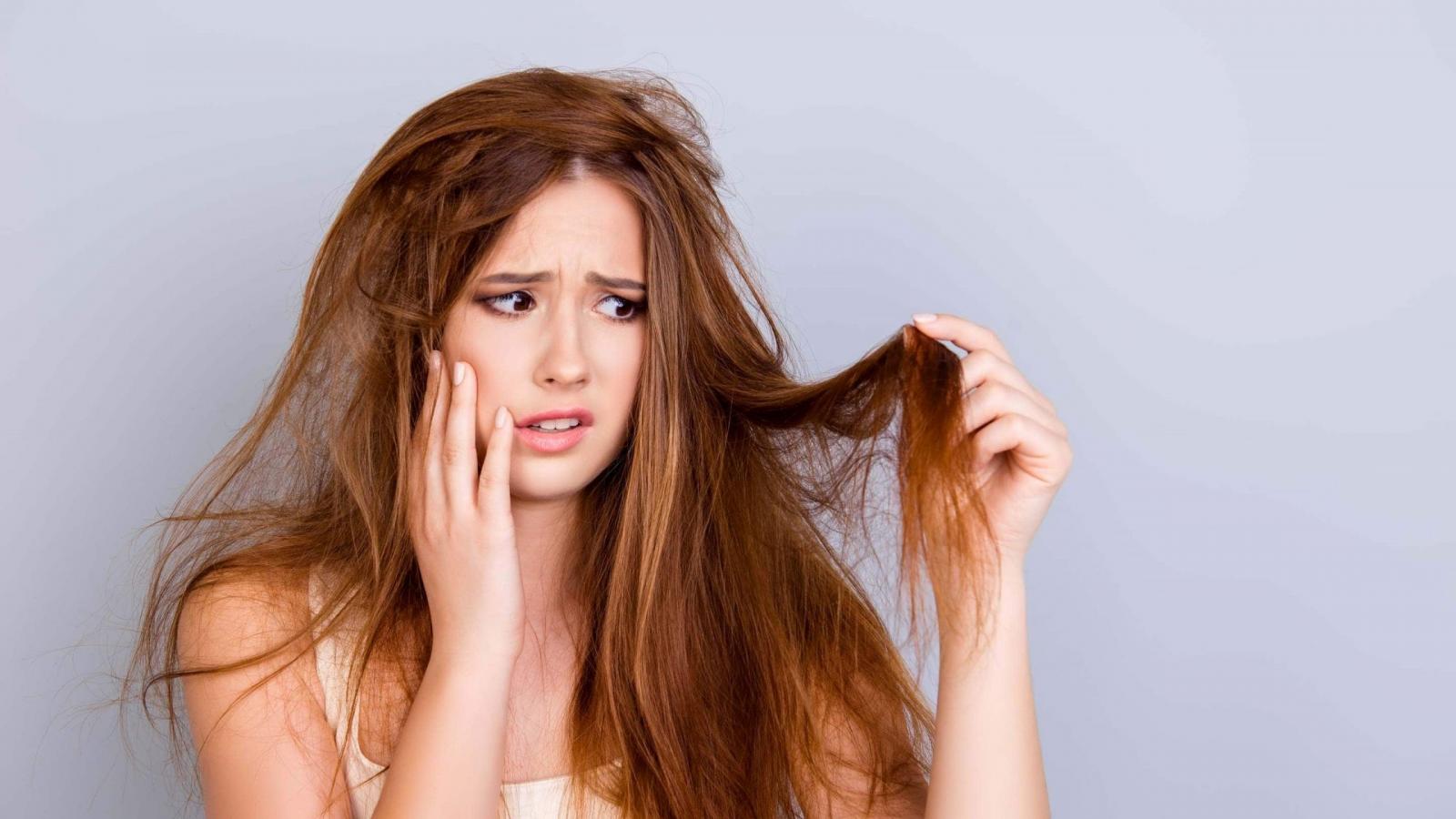 phục hồi tóc khô xơ và hư tổn