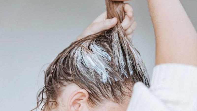  tự nhuộm tóc tại nhà